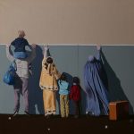 'The Wall', huile sur toile, terre, carte Sim, collage photos, 140 cm x 140 cm, 2016